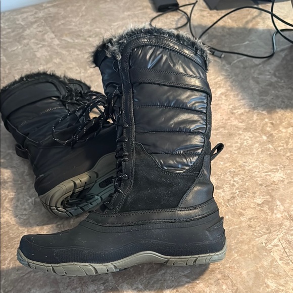 The North Face Black Winter Rain Boots with Insulation